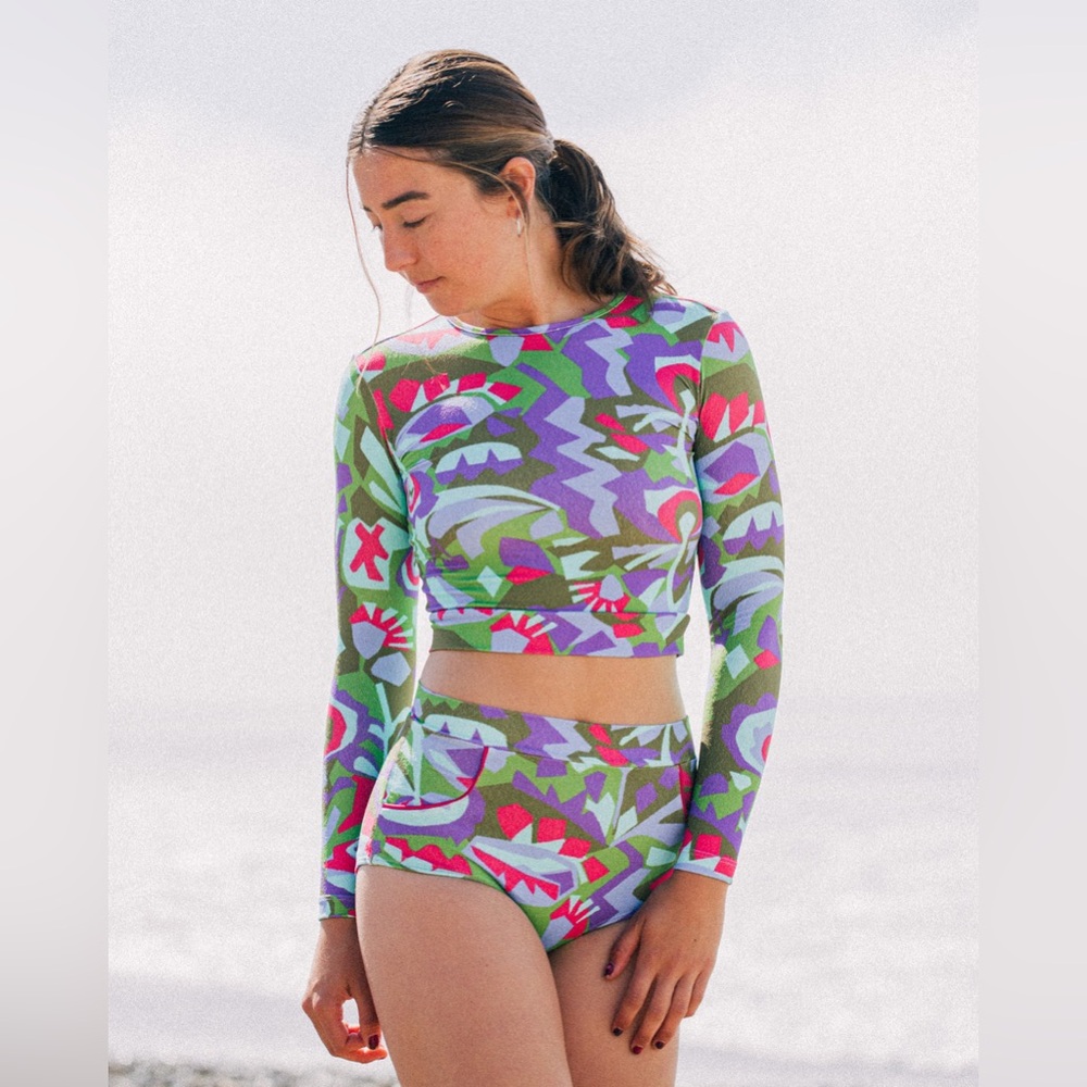 ▪️NEW Free people Seea Palomar Crop Top Rashguard - Anis